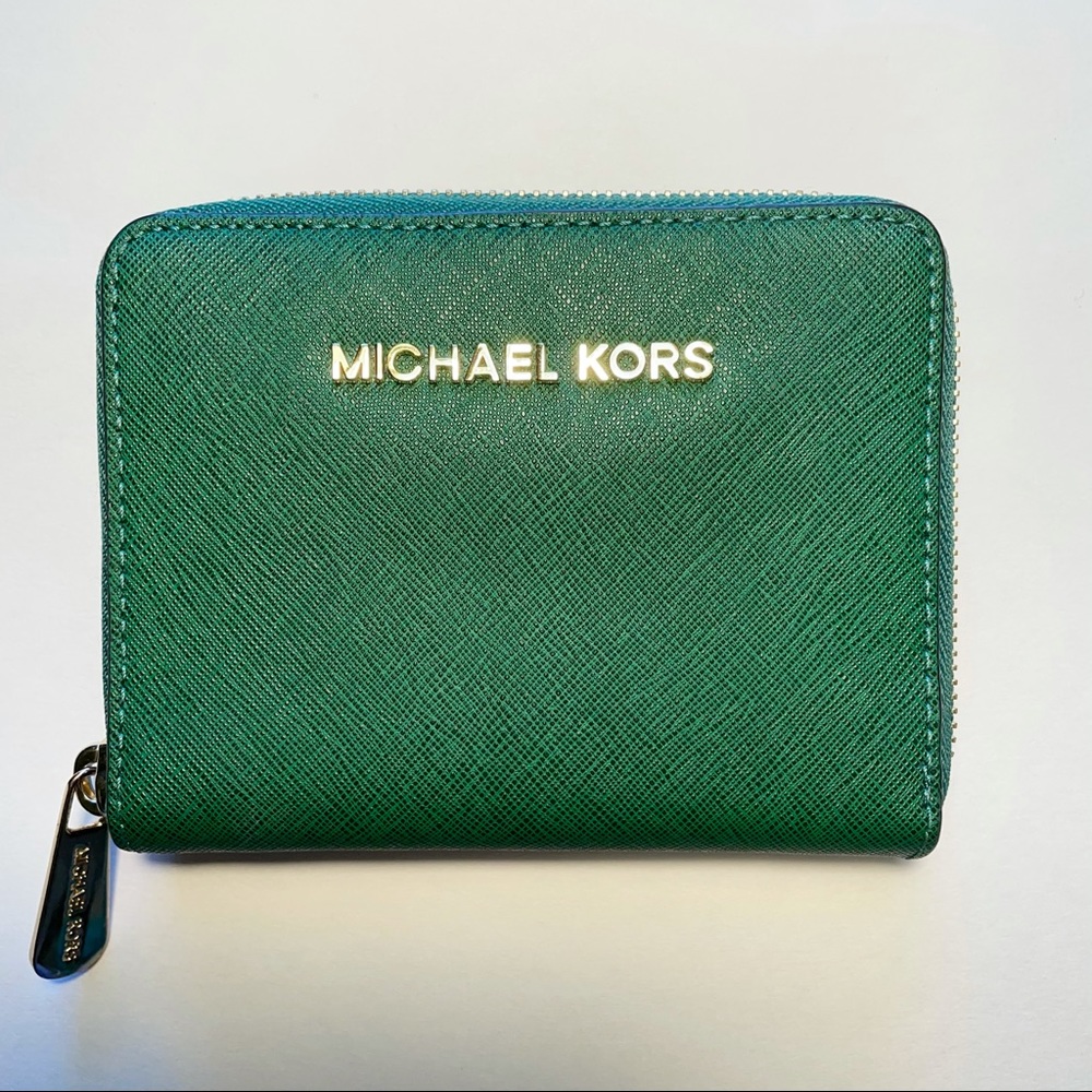 NWOT Michael Kors Wallet Saffiano Leather